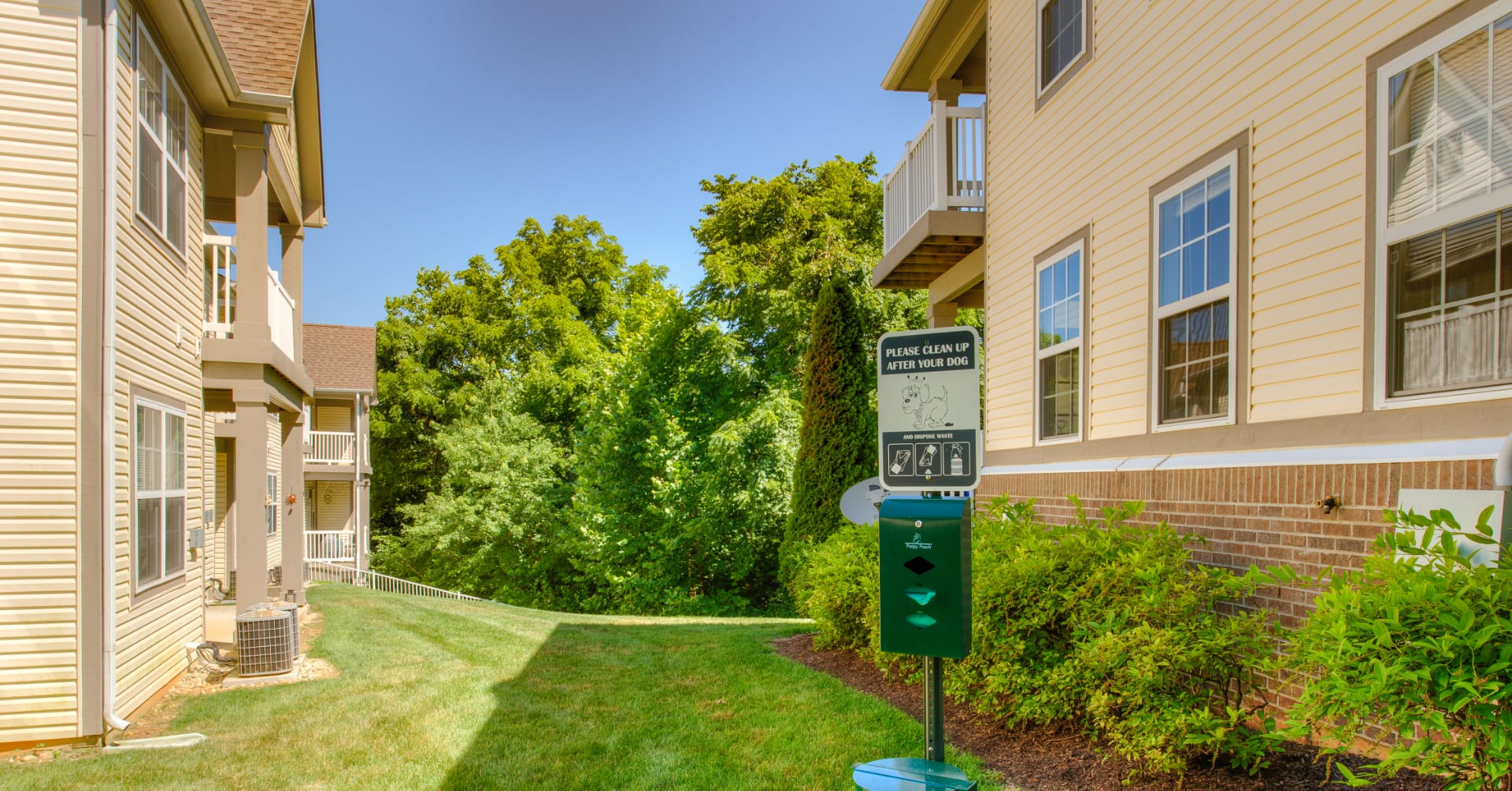 City Flats on Tenth Apartments in Bloomington J.C. Hart Company